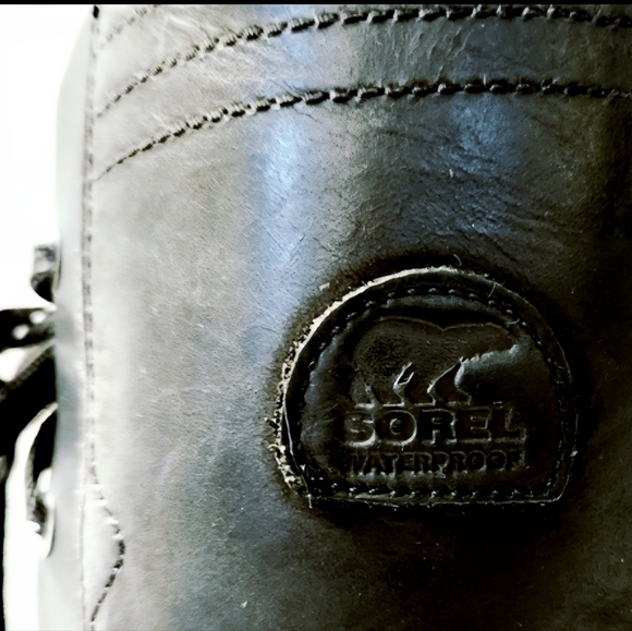 Sorel Full-grain Nubuck, Weather Proof, Lace-up Black Boots, Size 9 - Picture 6 of 10